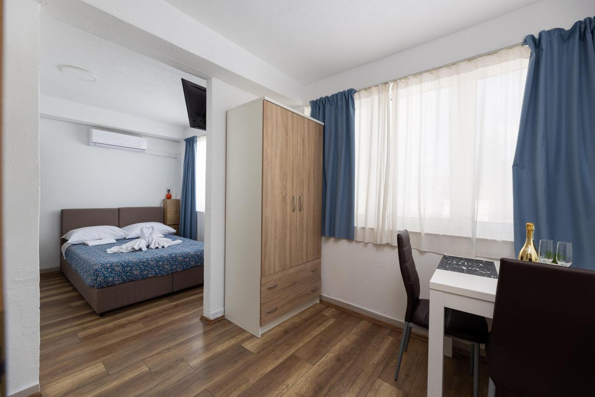 Bed & Breakfast Okruk-10 Meters Away From The