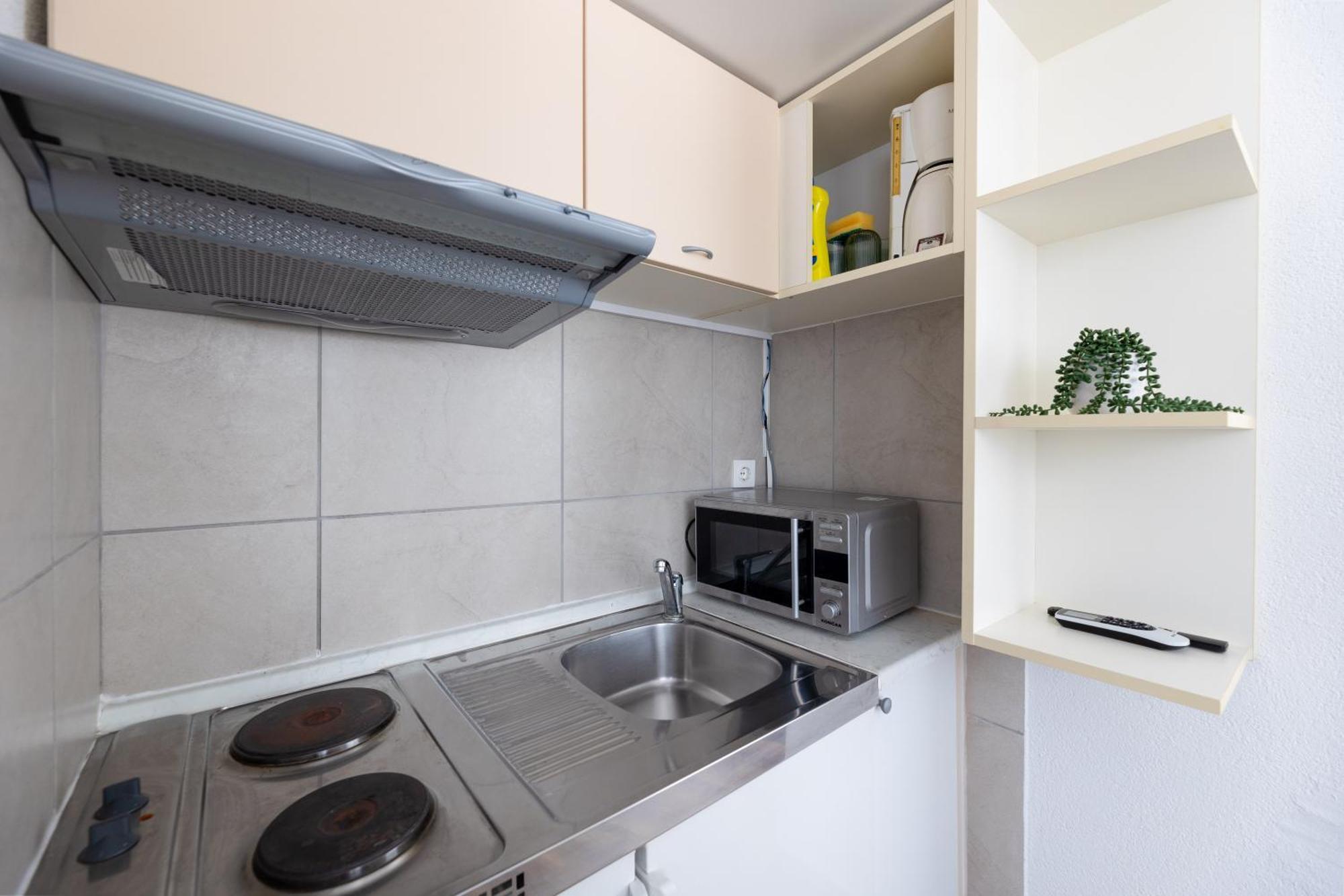 Okruk-10 Meters Away From The Bed & Breakfast 3*